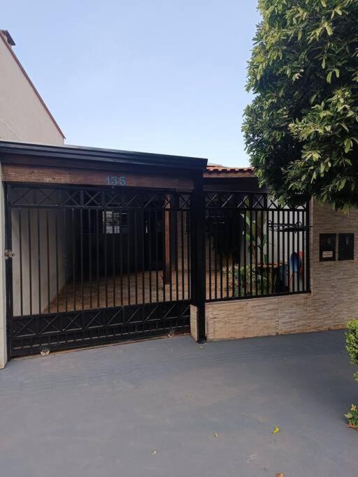 Gray House 4 Londrina - Pr Vila Exterior foto
